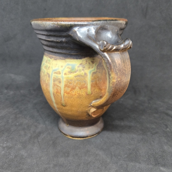 Studio Pottery Drip Glaze Thumb Grip Handle Footed Mug Cup Signed - Picture 5 of 15